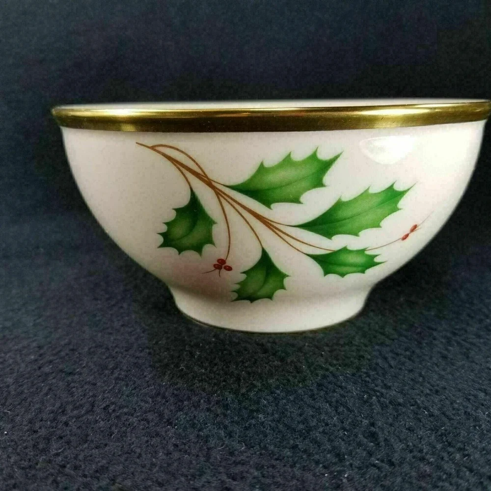 Lenox Holiday Collection 6‎ Inch Christmas Candy Snack Cookie Gold Trim Bowl